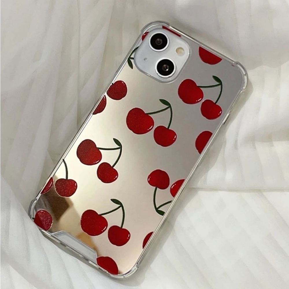 - Trendy iPhone Case 📱